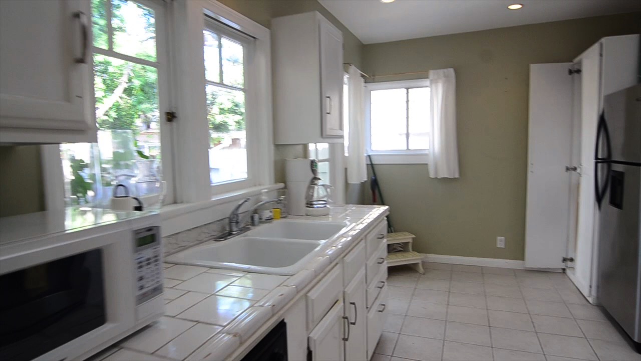 820 Amoroso Branded 720 1.m4v